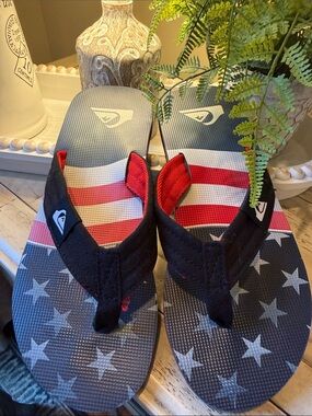 🇺🇸 Quicksilver Patriotic 4th of July Flip Flops